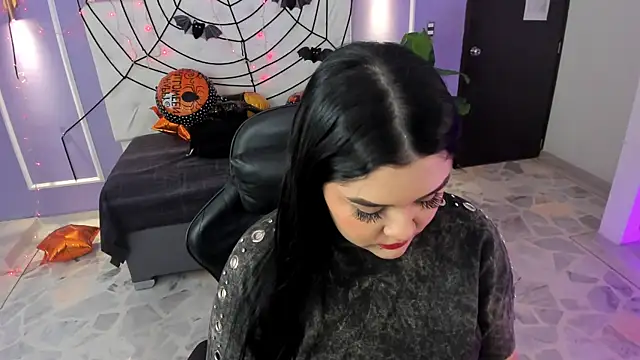 martinasaez online show from 10-15-25, 08:31