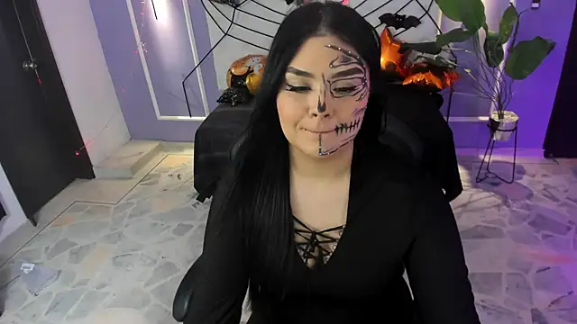 martinasaez online show from 10-20-25, 09:26