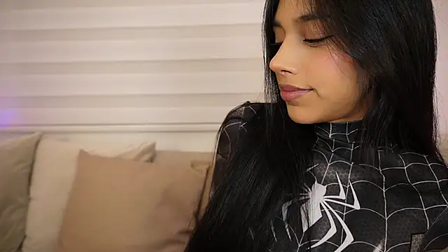 Snapshot of Ariadna5 chatting on 12-23-24, 12:14 Ariadna5 online show from 12-23-24, 12:14