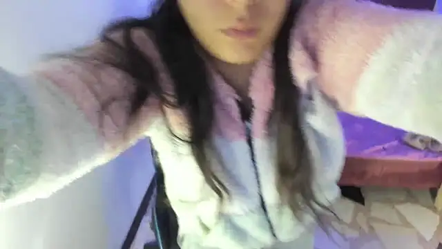 Snapshot of Charis_21 chatting on 10-29-25, 03:09 Charis 21 online show from 10-29-25, 03:09