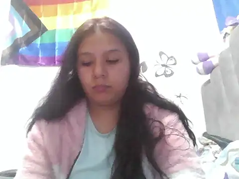 Snapshot of Charis_21 chatting on 04-28-26, 11:21 Charis 21 online show from 04-28-26, 11:21