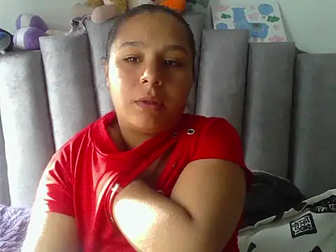 Snapshot of Charis_21 chatting on 05-25-26, 09:21 Charis 21 online show from 05-25-26, 09:21