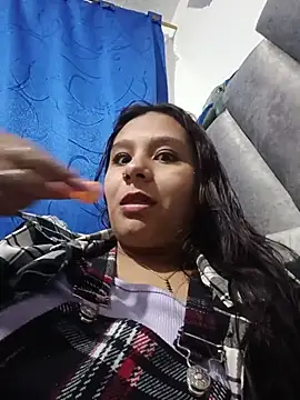 Snapshot of Charis_21 chatting on 05-30-26, 02:08 Charis 21 online show from 05-30-26, 02:08