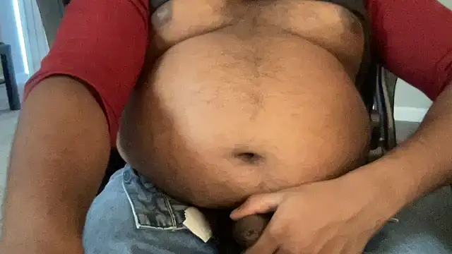 Snapshot of BearBro234 chatting on 12-03-25, 05:33 BearBro234 online show from 12-03-25, 05:33