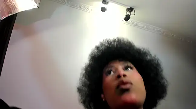 Snapshot of Apotheosis01 chatting on 01-02-25, 08:39 Apotheosis01 online show from 01-02-25, 08:39