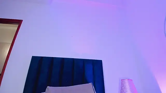 Snapshot of NoraDasilva chatting on 01-17-25, 03:45 NoraDasilva online show from 01-17-25, 03:45