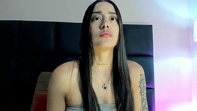 Snapshot of NoraDasilva chatting on 11-06-25, 12:11 NoraDasilva online show from 11-06-25, 12:11