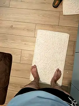 Snapshot of Ouram_81 chatting on 03-14-25, 08:42 Ouram 81 online show from 03-14-25, 08:42