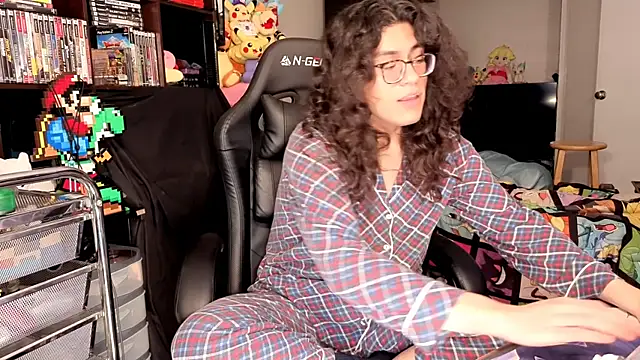 ShinyCherub online show from 04-11-26, 03:16