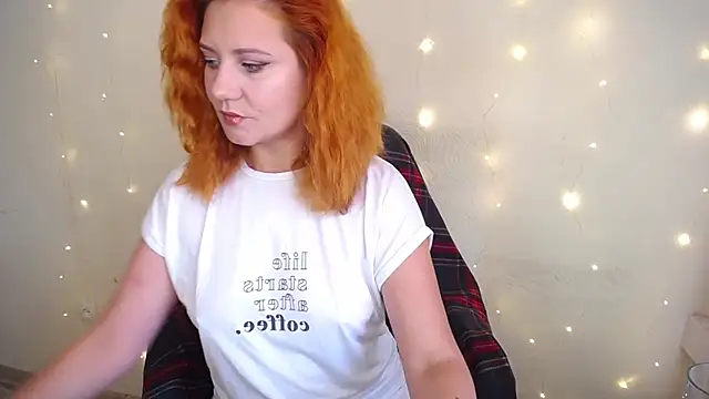 Snapshot of RedHeadSTARx chatting on 10-04-25, 09:51 RedHeadSTARx online show from 10-04-25, 09:51