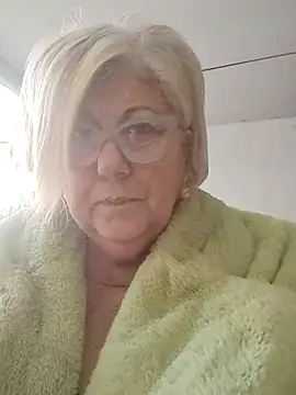 Snapshot of Merilulla chatting on 02-23-25, 11:44 Merilulla online show from 02-23-25, 11:44