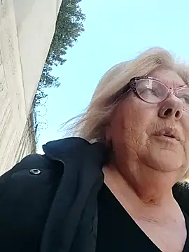 Snapshot of Merilulla chatting on 03-21-25, 11:12 Merilulla online show from 03-21-25, 11:12