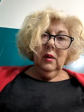 Snapshot of Merilulla chatting on 11-29-25, 11:24 Merilulla online show from 11-29-25, 11:24