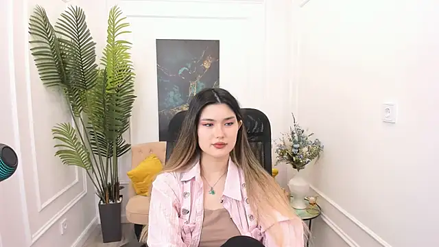 AnneTLi online show from 01-18-26, 03:21