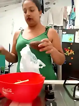 Snapshot of almaswan1 chatting on 12-26-24, 07:49 almaswan1 online show from 12-26-24, 07:49