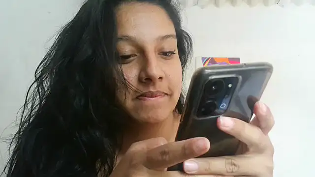 Snapshot of almaswan1 chatting on 03-04-25, 06:50 almaswan1 online show from 03-04-25, 06:50