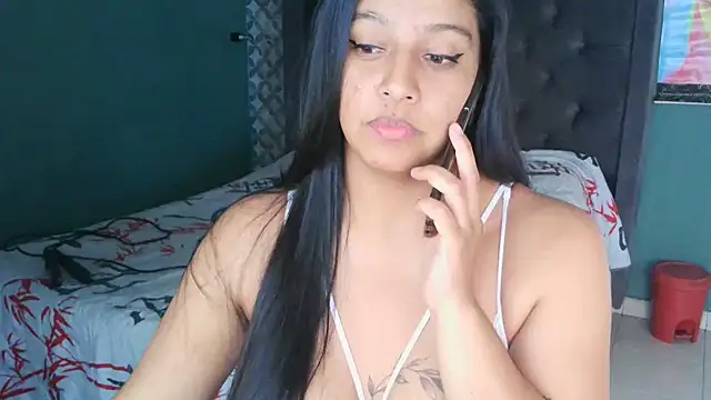 Snapshot of almaswan1 chatting on 10-08-25, 04:59 almaswan1 online show from 10-08-25, 04:59