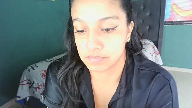 Snapshot of almaswan1 chatting on 10-29-25, 05:04 almaswan1 online show from 10-29-25, 05:04