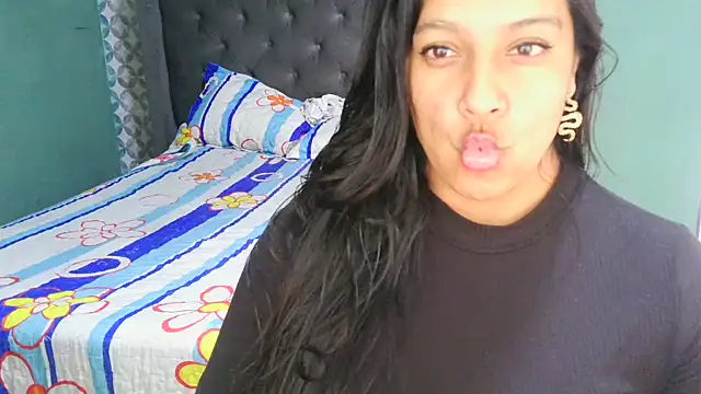 Snapshot of almaswan1 chatting on 11-10-25, 04:39 almaswan1 online show from 11-10-25, 04:39