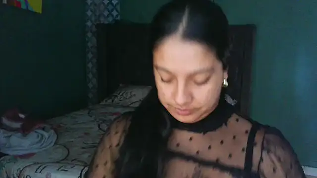 Snapshot of almaswan1 chatting on 11-20-25, 03:01 almaswan1 online show from 11-20-25, 03:01