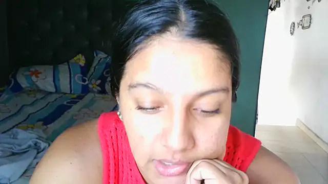 Snapshot of almaswan1 chatting on 12-15-25, 06:01 almaswan1 online show from 12-15-25, 06:01