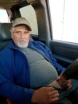 Snapshot of TTolbert chatting on 12-06-24, 03:44 TTolbert online show from 12-06-24, 03:44