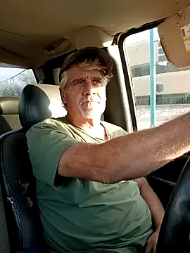 Snapshot of TTolbert chatting on 12-14-24, 11:23 TTolbert online show from 12-14-24, 11:23