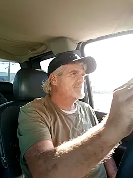 Snapshot of TTolbert chatting on 12-20-24, 05:18 TTolbert online show from 12-20-24, 05:18