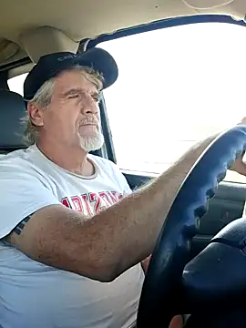 Snapshot of TTolbert chatting on 01-13-25, 04:41 TTolbert online show from 01-13-25, 04:41