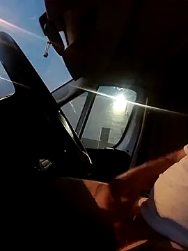 Snapshot of TTolbert chatting on 09-17-25, 12:51 TTolbert online show from 09-17-25, 12:51