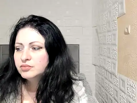 Lillian2 online show from 03-02-25, 09:32