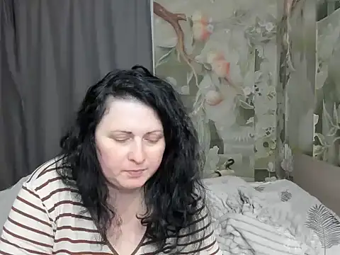 Lillian2 online show from 03-27-26, 08:26