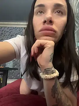 Queen of pain online show from 02-24-26, 06:33