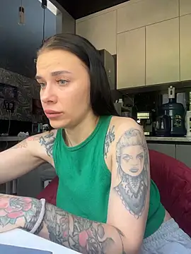 Snapshot of Queen_of_pain chatting on 06-18-26, 06:35 Queen of pain online show from 06-18-26, 06:35