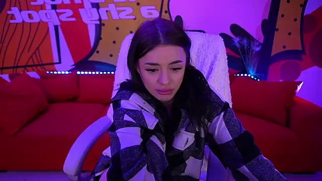 Snapshot of Daenerys_Daenn chatting on 01-04-25, 07:23 Daenerys Daenn online show from 01-04-25, 07:23