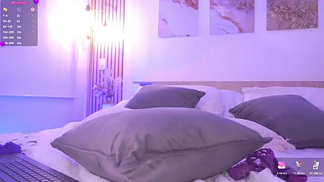 Snapshot of LillyThompson chatting on 02-19-25, 04:23 LillyThompson online show from 02-19-25, 04:23