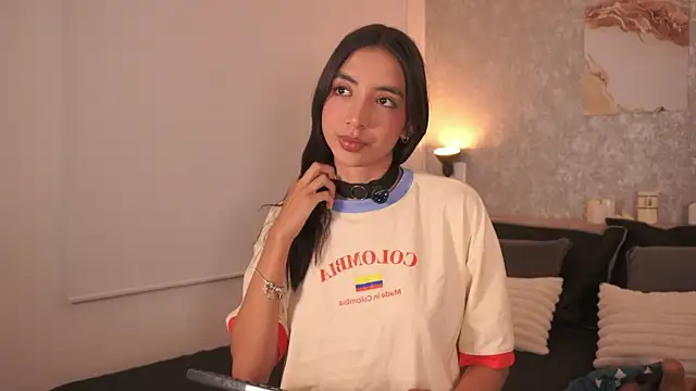 Snapshot of LillyThompson chatting on 06-28-26, 11:00 LillyThompson online show from 06-28-26, 11:00