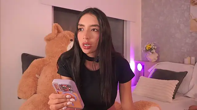 Snapshot of LillyThompson chatting on 07-14-26, 01:52 LillyThompson online show from 07-14-26, 01:52