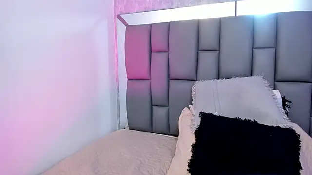  MiaBrown  online show from 01-27-25, 06:09