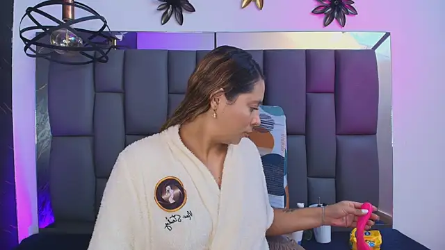  MiaBrown  online show from 01-11-26, 12:10