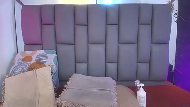  MiaBrown  online show from 02-07-26, 12:09