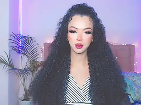 Snapshot of Tanedra_collings chatting on 01-16-25, 02:51 Tanedra collings online show from 01-16-25, 02:51