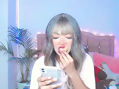 Snapshot of Tanedra_collings chatting on 01-17-25, 01:47 Tanedra collings online show from 01-17-25, 01:47