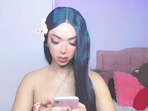 Snapshot of Tanedra_collings chatting on 01-30-25, 01:22 Tanedra collings online show from 01-30-25, 01:22