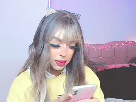 Snapshot of Tanedra_collings chatting on 01-31-25, 04:14 Tanedra collings online show from 01-31-25, 04:14