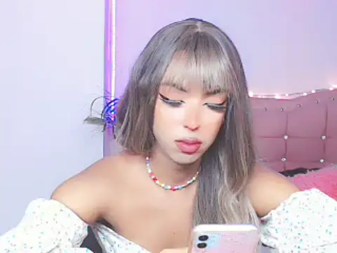 Snapshot of Tanedra_collings chatting on 02-07-25, 06:35 Tanedra collings online show from 02-07-25, 06:35