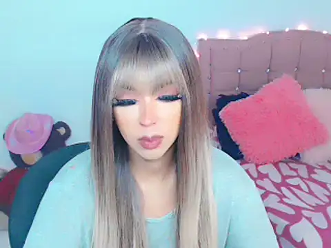 Snapshot of Tanedra_collings chatting on 02-18-25, 07:54 Tanedra collings online show from 02-18-25, 07:54