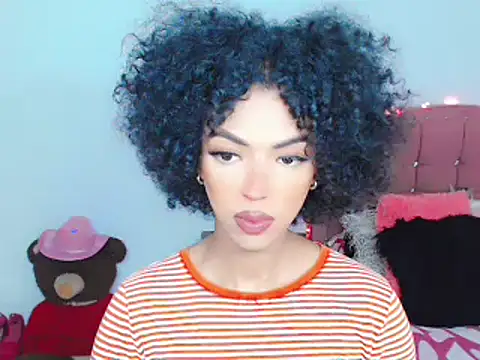 Snapshot of Tanedra_collings chatting on 02-22-25, 03:23 Tanedra collings online show from 02-22-25, 03:23