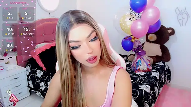 Snapshot of Tanedra_collings chatting on 09-15-25, 03:28 Tanedra collings online show from 09-15-25, 03:28