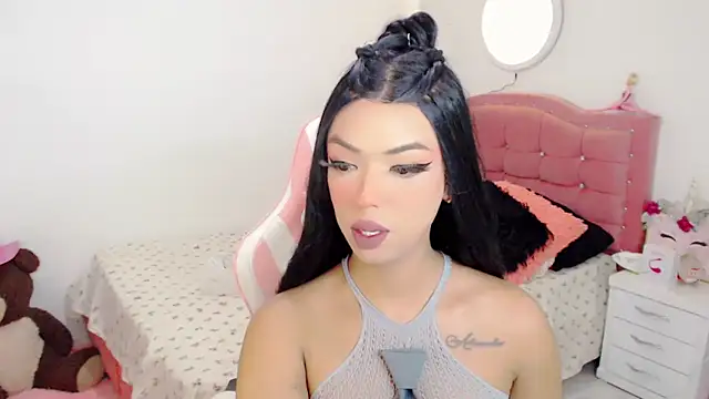 Snapshot of Tanedra_collings chatting on 09-27-25, 03:33 Tanedra collings online show from 09-27-25, 03:33